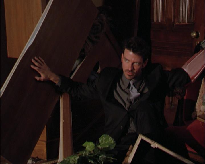 Charmed-Online_dot_net-3x02MagicHour1530.jpg