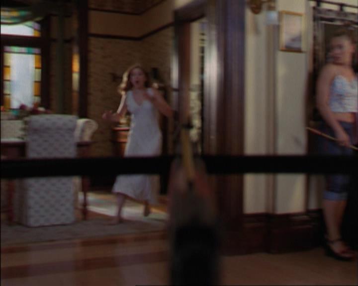 Charmed-Online_dot_net-3x02MagicHour1536.jpg