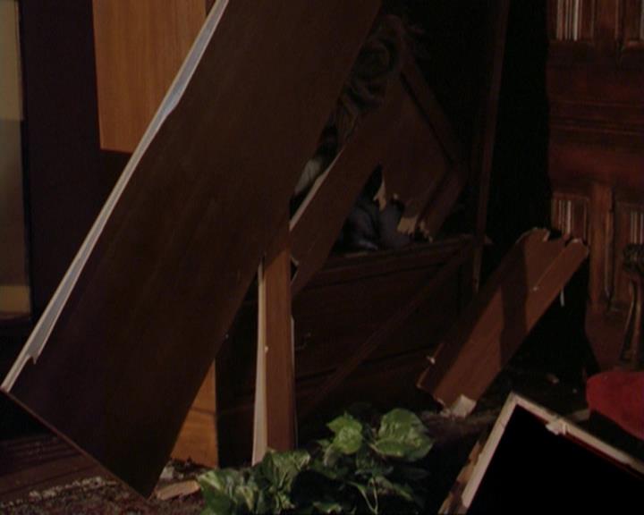 Charmed-Online_dot_net-3x02MagicHour1547.jpg