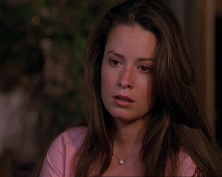 Charmed-Online_dot_net-3x02MagicHour1586.jpg