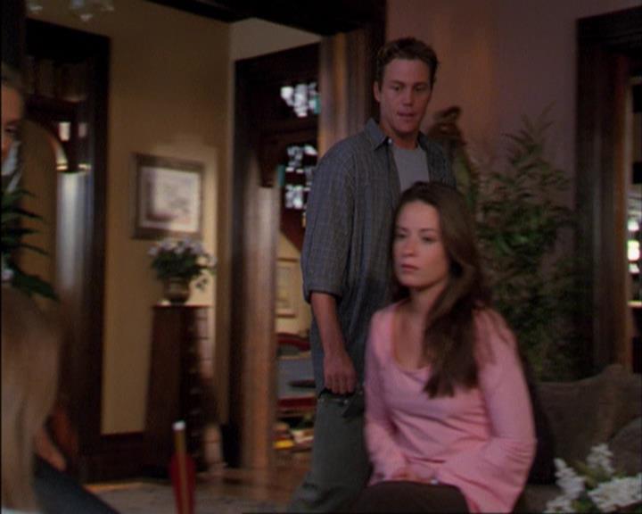 Charmed-Online_dot_net-3x02MagicHour1603.jpg