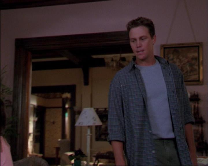 Charmed-Online_dot_net-3x02MagicHour1605.jpg