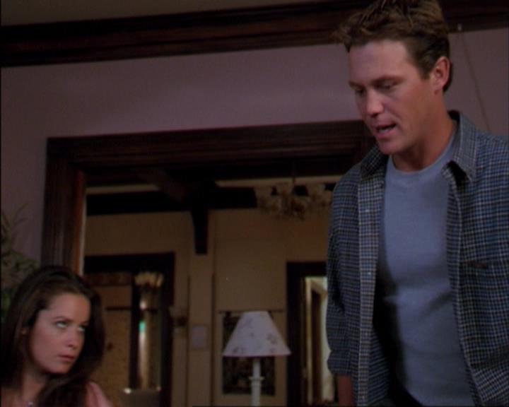 Charmed-Online_dot_net-3x02MagicHour1606.jpg