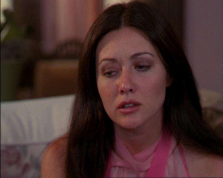 Charmed-Online_dot_net-3x02MagicHour1618.jpg