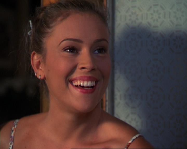 Charmed-Online_dot_net-3x02MagicHour1649.jpg