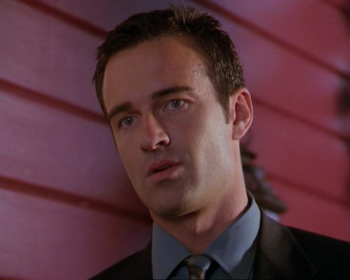 Charmed-Online_dot_net-3x02MagicHour1653.jpg