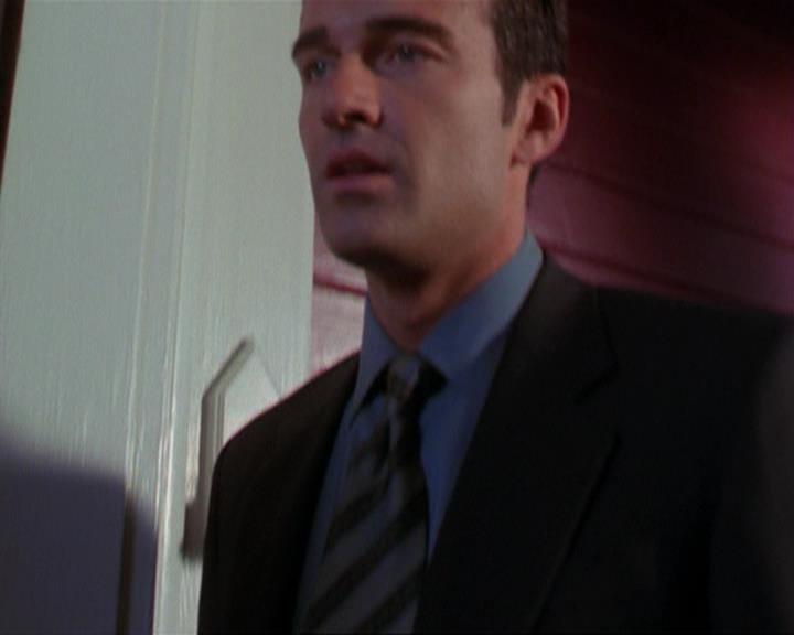Charmed-Online_dot_net-3x02MagicHour1664.jpg