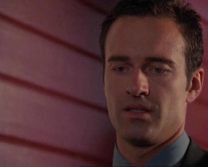 Charmed-Online_dot_net-3x02MagicHour1666.jpg