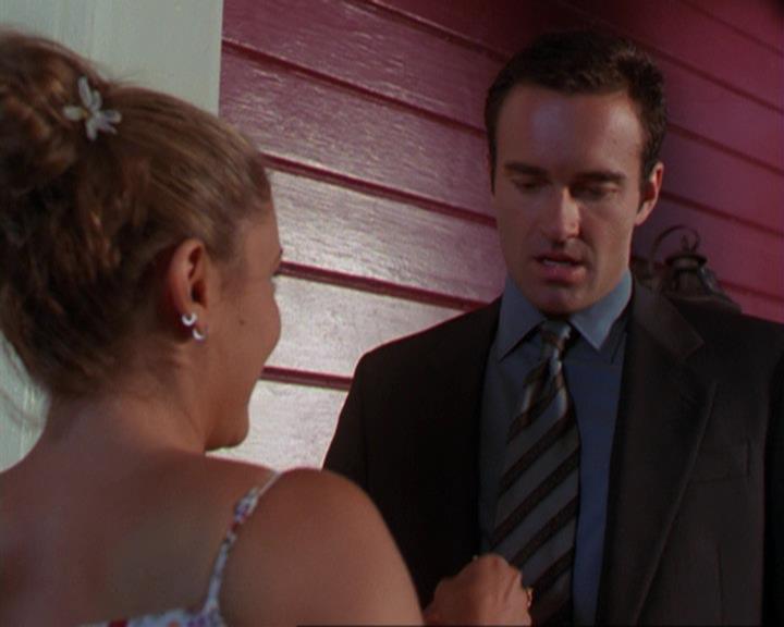 Charmed-Online_dot_net-3x02MagicHour1686.jpg