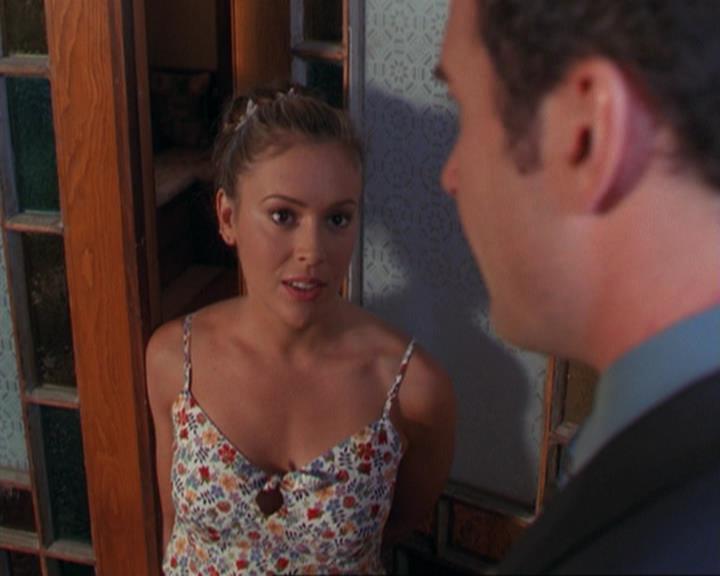 Charmed-Online_dot_net-3x02MagicHour1689.jpg
