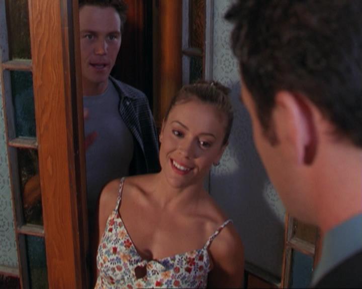 Charmed-Online_dot_net-3x02MagicHour1697.jpg