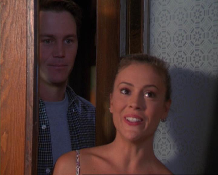 Charmed-Online_dot_net-3x02MagicHour1700.jpg