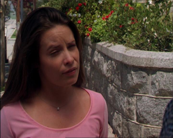 Charmed-Online_dot_net-3x02MagicHour1806.jpg