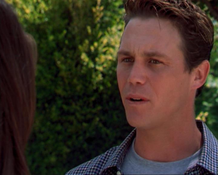 Charmed-Online_dot_net-3x02MagicHour1837.jpg