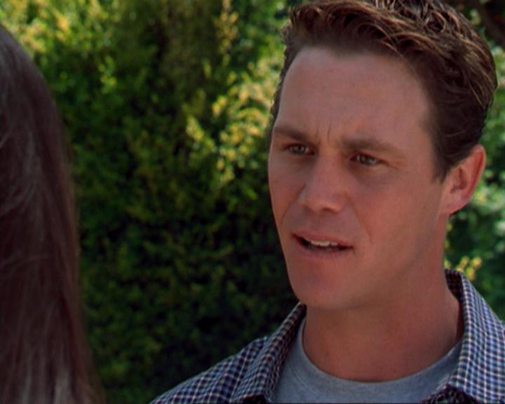 Charmed-Online_dot_net-3x02MagicHour1840.jpg