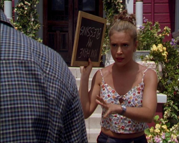 Charmed-Online_dot_net-3x02MagicHour1908.jpg