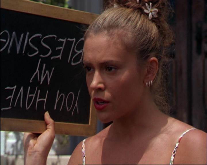 Charmed-Online_dot_net-3x02MagicHour1916.jpg