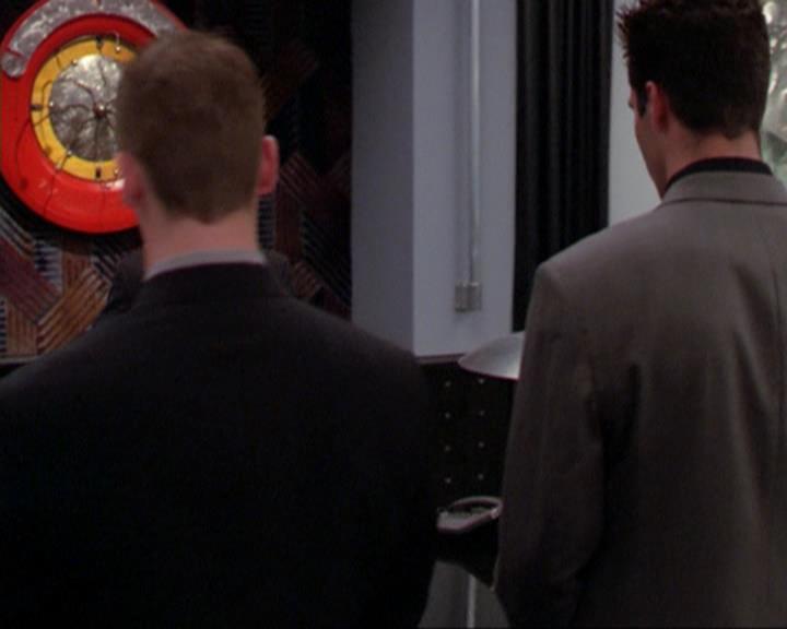 Charmed-Online_dot_net-3x02MagicHour1988.jpg