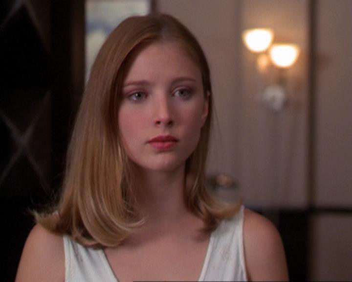 Charmed-Online_dot_net-3x02MagicHour2002.jpg