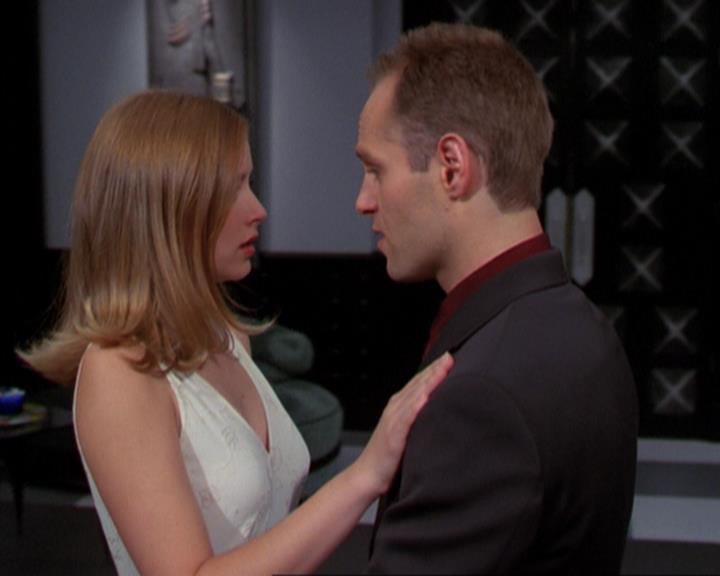 Charmed-Online_dot_net-3x02MagicHour2025.jpg