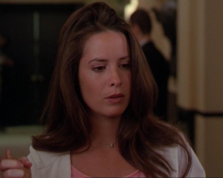 Charmed-Online_dot_net-3x02MagicHour2106.jpg