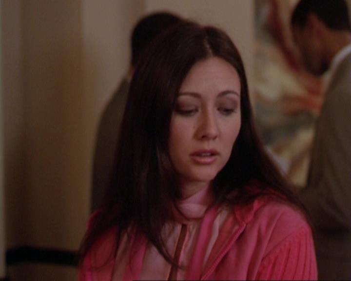 Charmed-Online_dot_net-3x02MagicHour2123.jpg