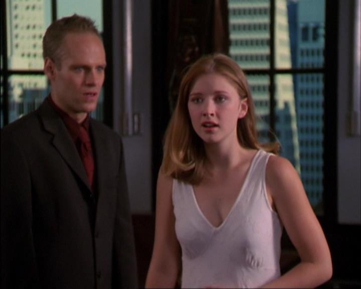 Charmed-Online_dot_net-3x02MagicHour2159.jpg