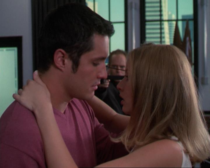 Charmed-Online_dot_net-3x02MagicHour2174.jpg