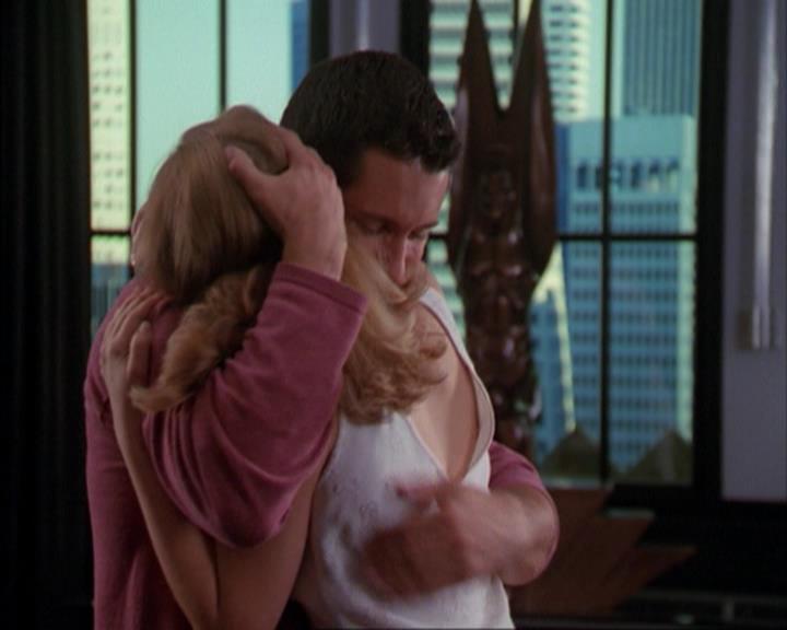Charmed-Online_dot_net-3x02MagicHour2197.jpg