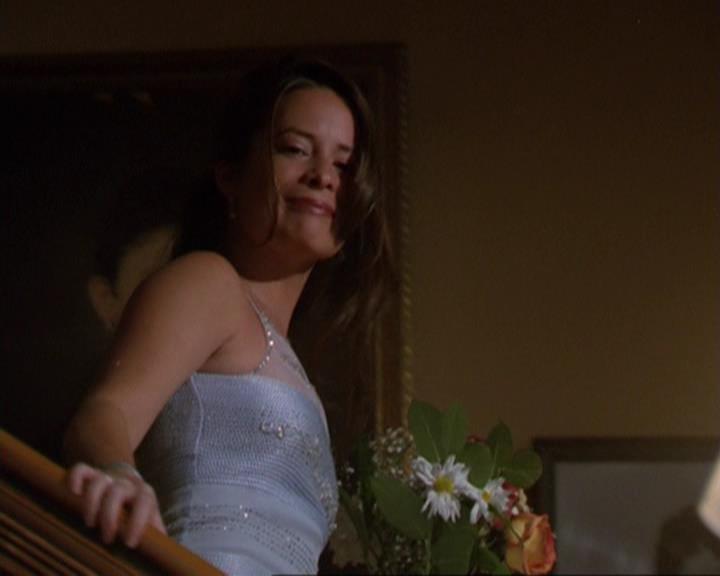 Charmed-Online_dot_net-3x02MagicHour2246.jpg