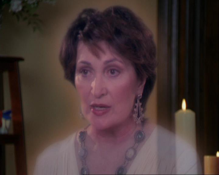 Charmed-Online_dot_net-3x02MagicHour2299.jpg