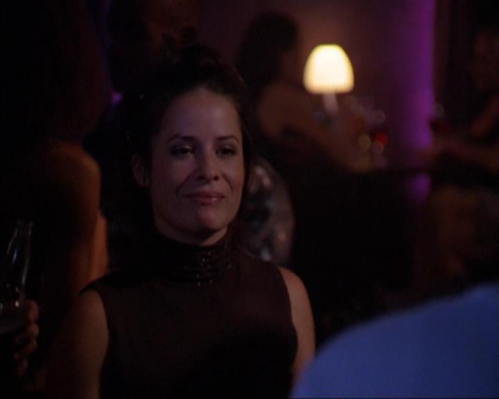 Charmed-Online_dot_net-3x03OnceUponATime0031.jpg