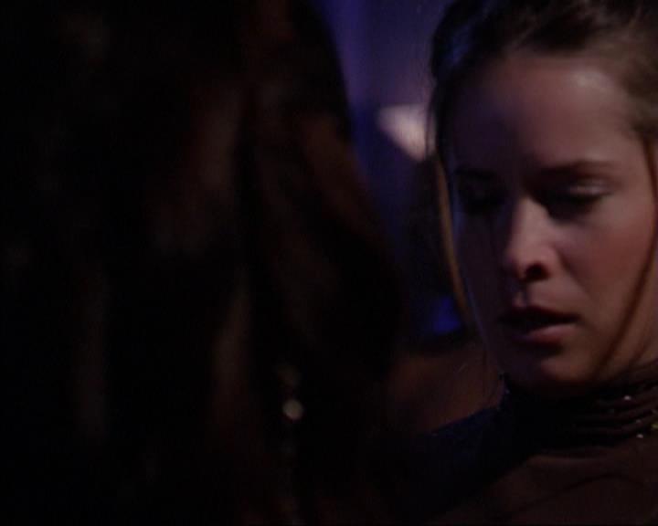 Charmed-Online_dot_net-3x03OnceUponATime0092.jpg