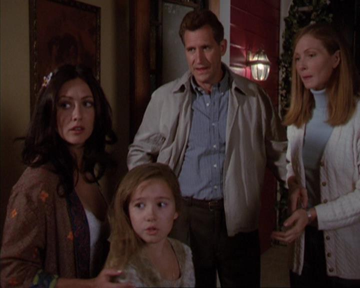 Charmed-Online_dot_net-3x03OnceUponATime0328.jpg