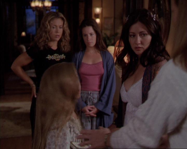 Charmed-Online_dot_net-3x03OnceUponATime0330.jpg