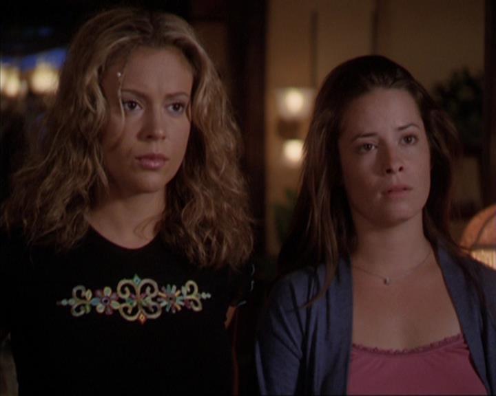 Charmed-Online_dot_net-3x03OnceUponATime0346.jpg