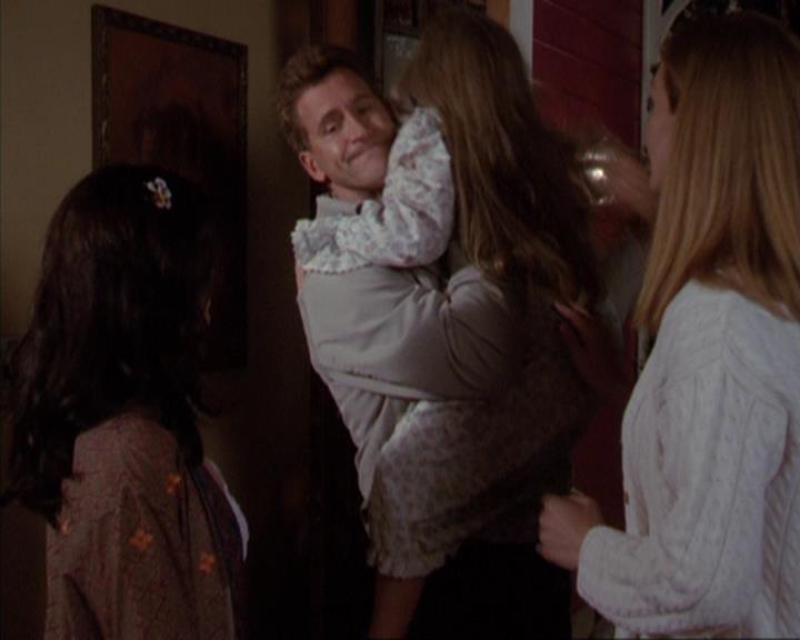 Charmed-Online_dot_net-3x03OnceUponATime0360.jpg