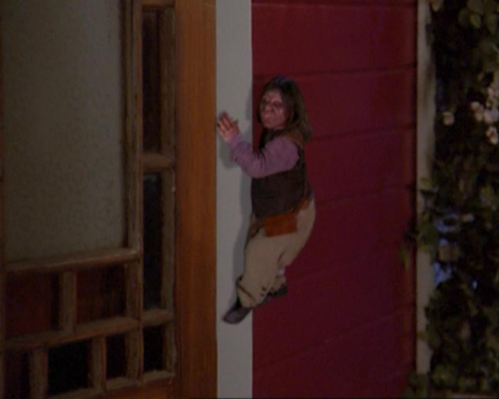Charmed-Online_dot_net-3x03OnceUponATime0364.jpg