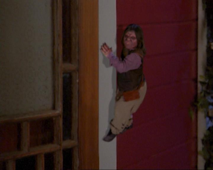 Charmed-Online_dot_net-3x03OnceUponATime0371.jpg