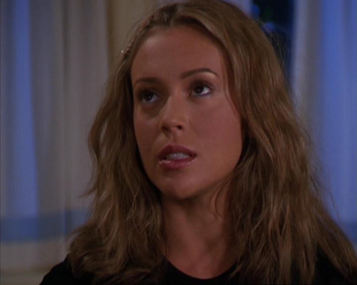 Charmed-Online_dot_net-3x03OnceUponATime0402.jpg