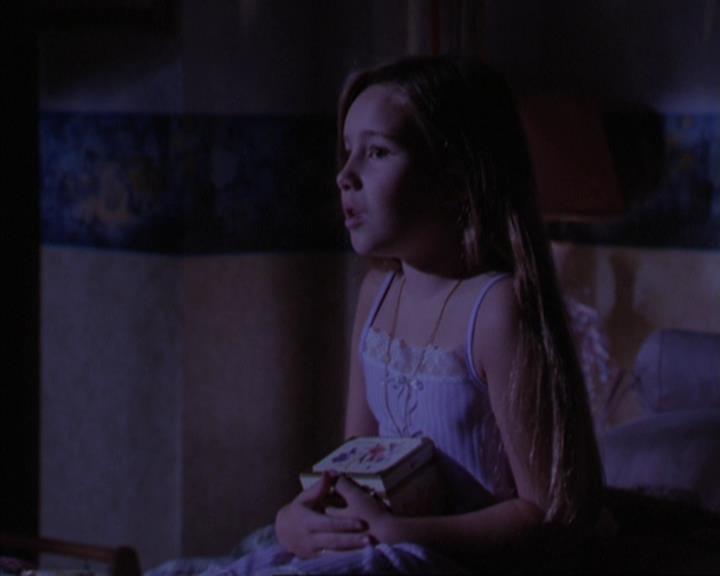 Charmed-Online_dot_net-3x03OnceUponATime0459.jpg