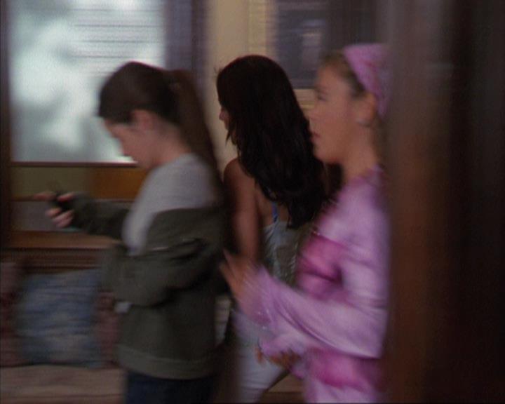 Charmed-Online_dot_net-3x03OnceUponATime0651.jpg