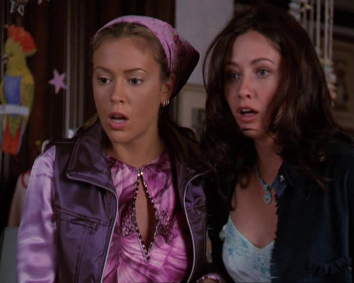Charmed-Online_dot_net-3x03OnceUponATime0897.jpg