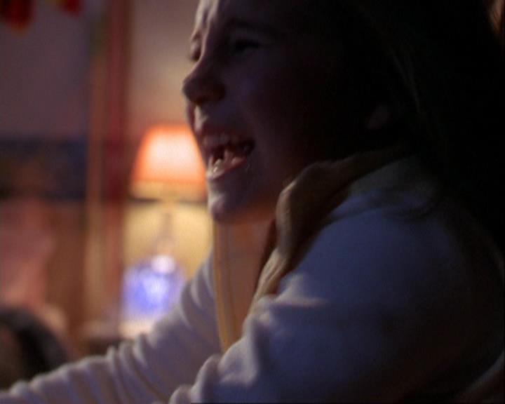 Charmed-Online_dot_net-3x03OnceUponATime1701.jpg