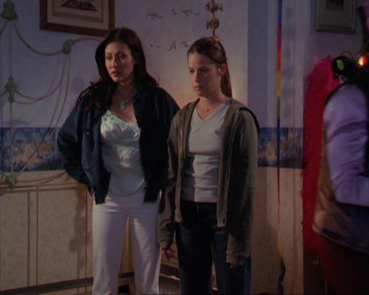 Charmed-Online_dot_net-3x03OnceUponATime1763.jpg