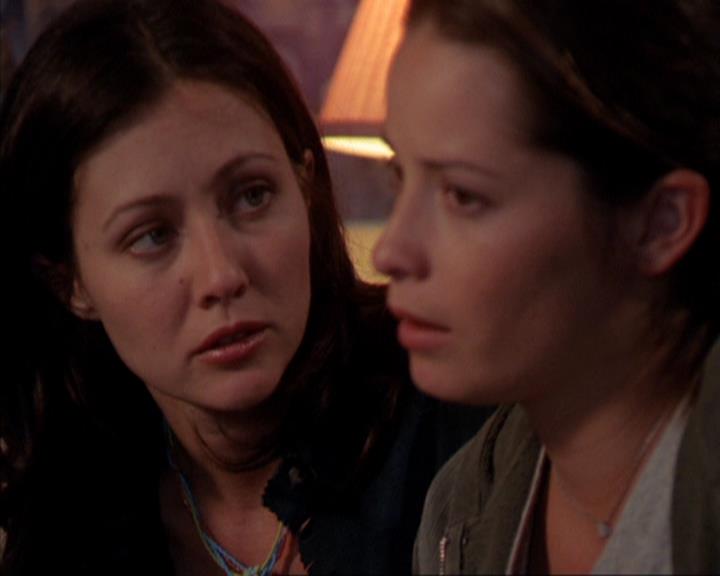 Charmed-Online_dot_net-3x03OnceUponATime1792.jpg