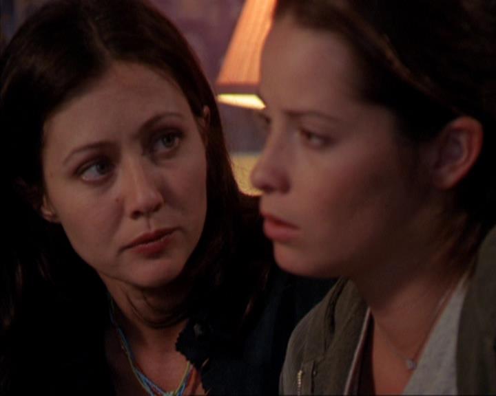Charmed-Online_dot_net-3x03OnceUponATime1793.jpg