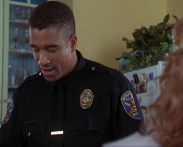 Charmed-Online_dot_net-3x04AllHalliwellsEve0064.jpg