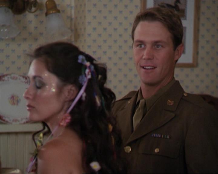 Charmed-Online_dot_net-3x04AllHalliwellsEve0069.jpg
