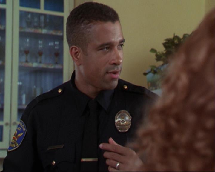 Charmed-Online_dot_net-3x04AllHalliwellsEve0070.jpg